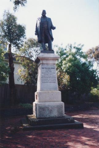 Sir Thomas Bent Statue, Nepean Highway, Brighton