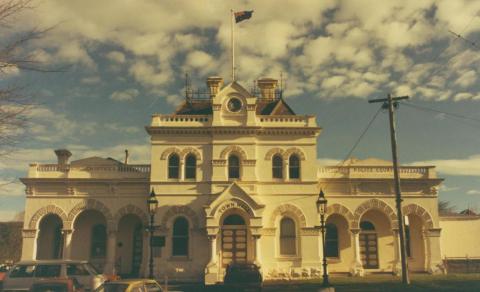 Town Hall, Eaglehawk, 1980