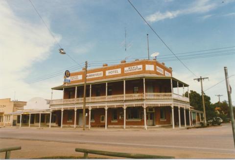 Murrayville Hotel, 1985