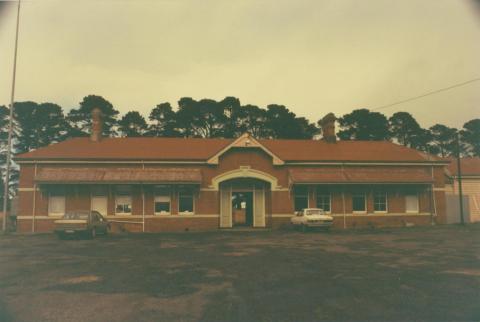 Ballan Railway Station, 1980