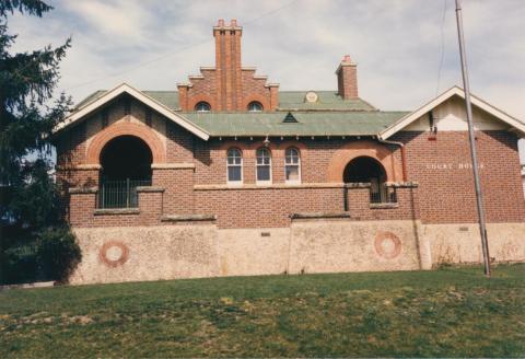 Court House, Omeo, 1980