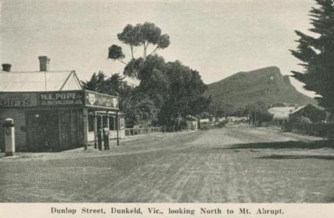 Dunlop Street Dunkeld, looking north to Mt Abrupt, 1952