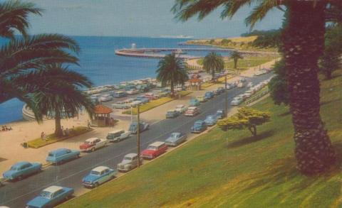 A general view of Eastern Beach, Geelong, 1960