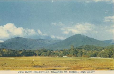 View over Healesville towards Mt Riddell and Juliet