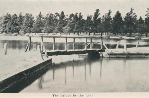 The Bridge by the Lake, Maryborough