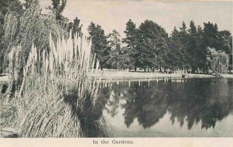 In the Gardens, Maryborough