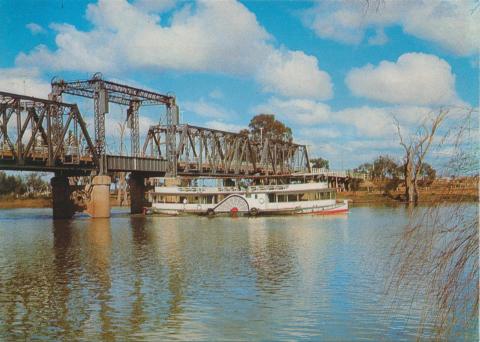 PS Melbourne and Lifting Span Bridge, Mildura, 1973