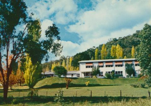 Mount Beauty Chalet