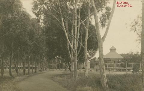 Murtoa Rotunda, Lake Marma Gardens