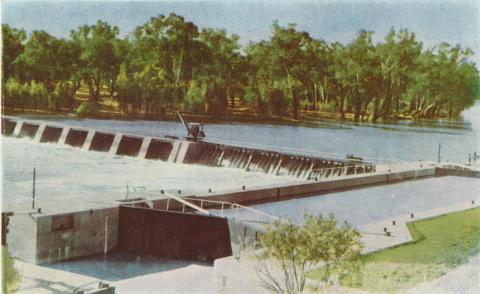 Lock and Weir, Robinvale, 1966