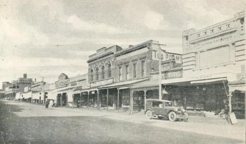 Main Street, looking north-east, Stawell, 1935