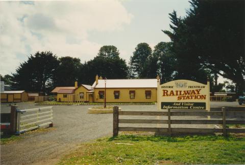 Historic Trentham Railway Station, 2003