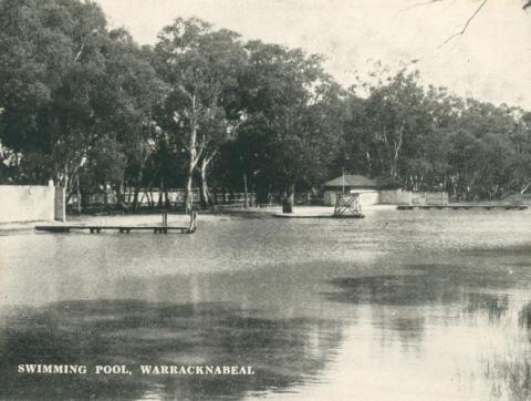 Swimming Pool, Warracknabeal, 1945