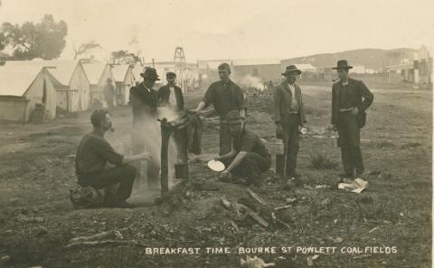 Breakfast time, Bourke Street Powlett Coalfields, Wonthaggi, 1910