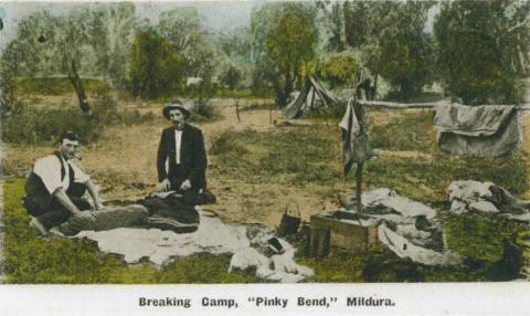 Breaking camp, Pinky Bend, Mildura