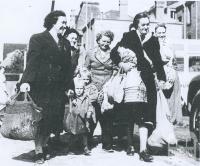 Suburban shopping, Melbourne, 1954