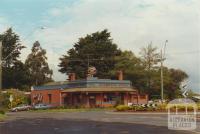 Shamrock Hotel, Dunnstown, 2000