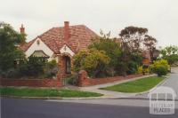 Hampton Court, Ivanhoe (Jennings estate), 2000