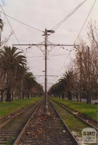 Dandenong Road, West from Hawthorn Road, Caulfield, 2001