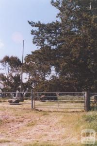 Memorial School Site, Ondit, 2010