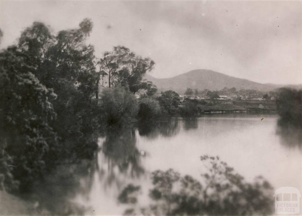 Mitchell River & Mt Taylor, Bairnsdale 