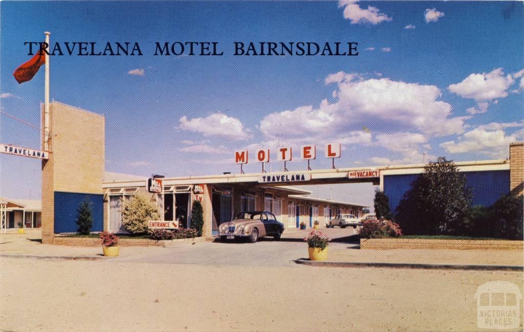 Travelana Motel right on the highway and in the town - Bairnsdale