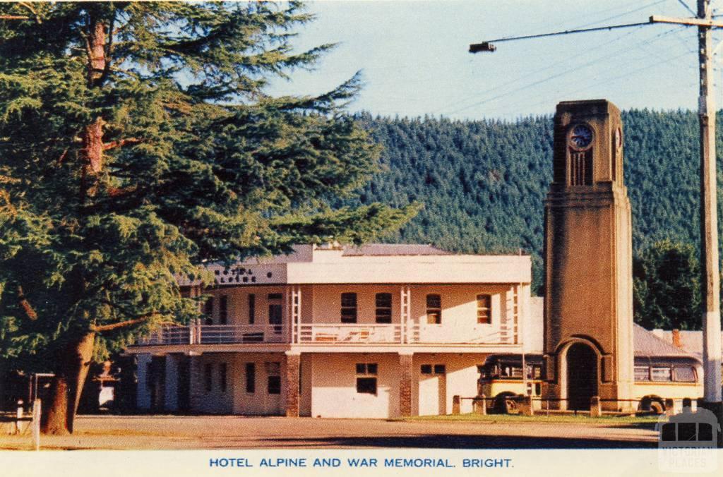 Hotel Alpine and War Memorial, Bright