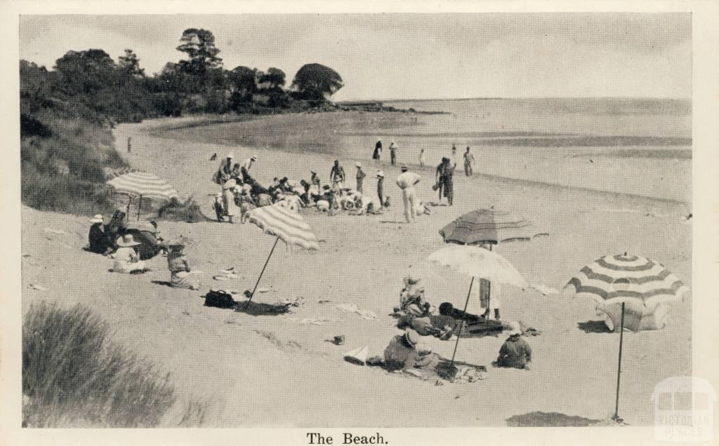 The beach, Cowes