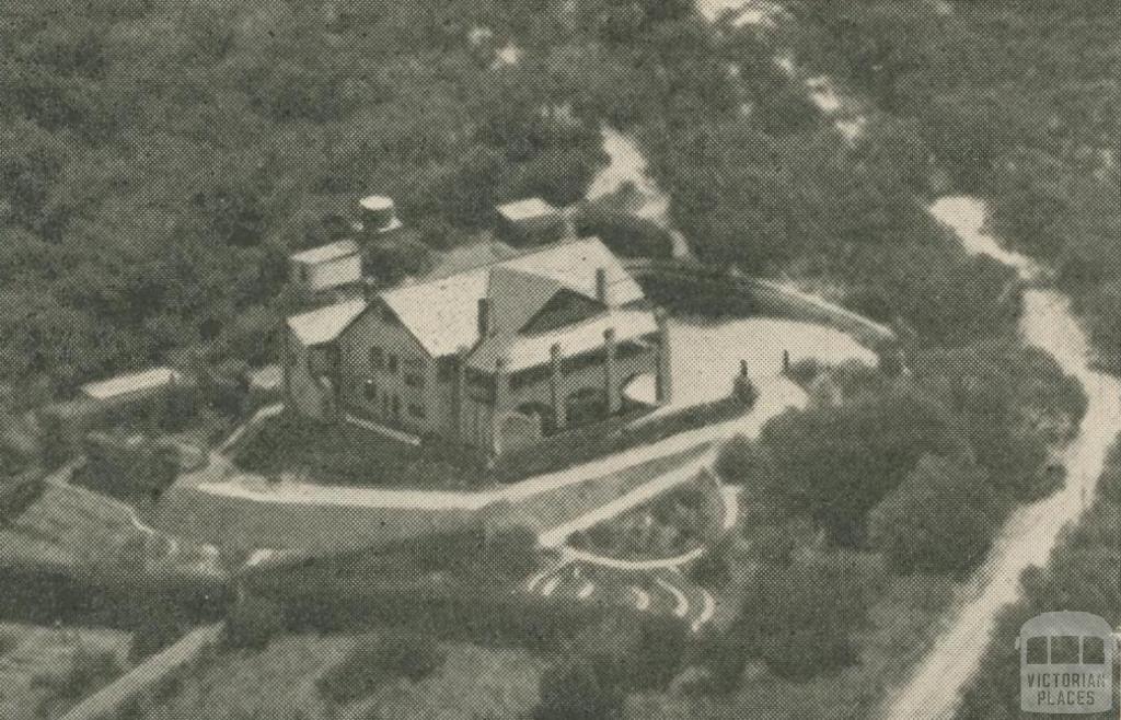 Anglecrest Holiday Accommodation, Anglesea, 1947-48