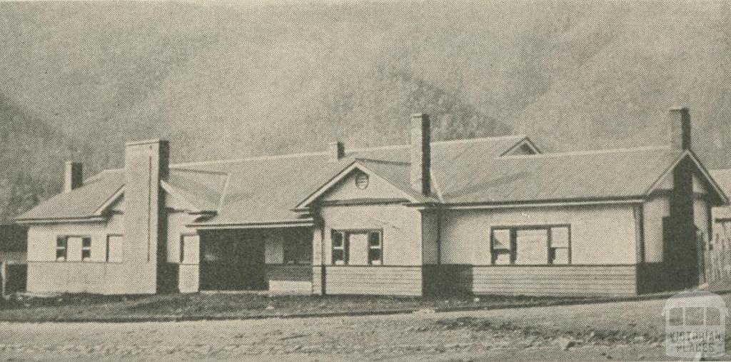 Snowline Hotel, Harrietville, 1947-48