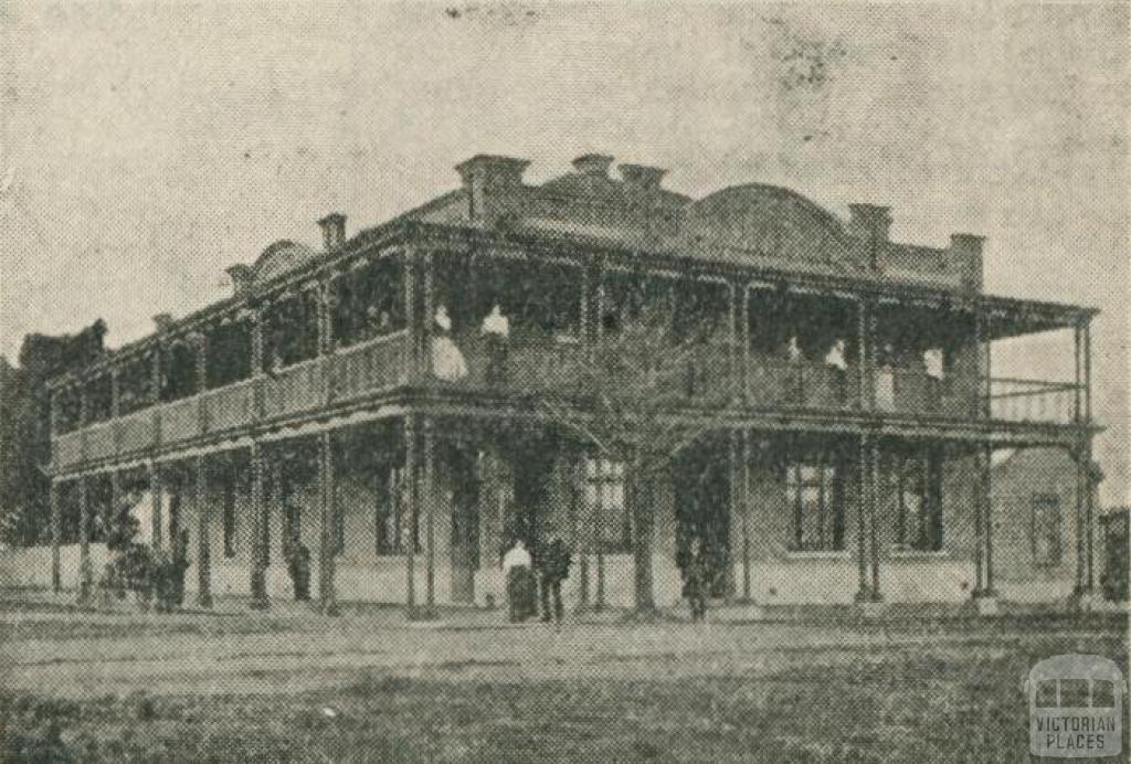 Commercial Hotel, Warragul, 1918-20