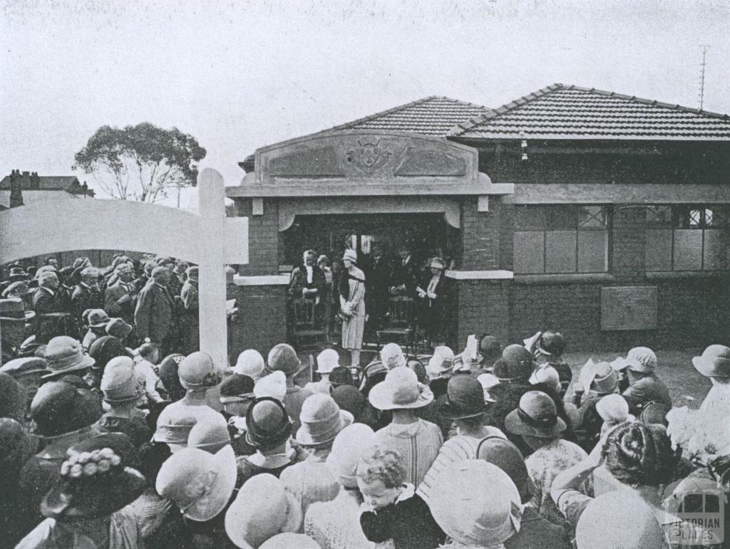 Opening of Thornbury Baby Health Centre, 1927