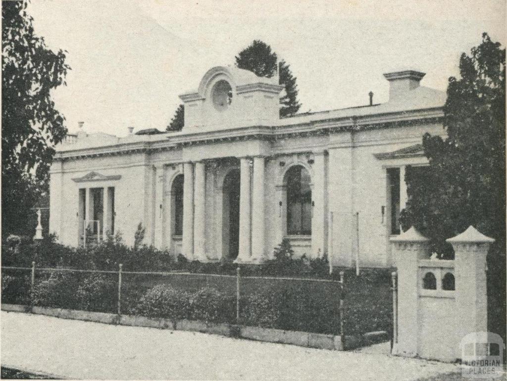 Town Hall, Ovens and Ford Streets, Wangaratta, 1960