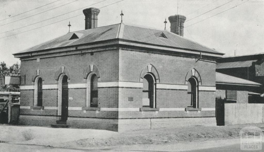 Customs House, Echuca, 1968