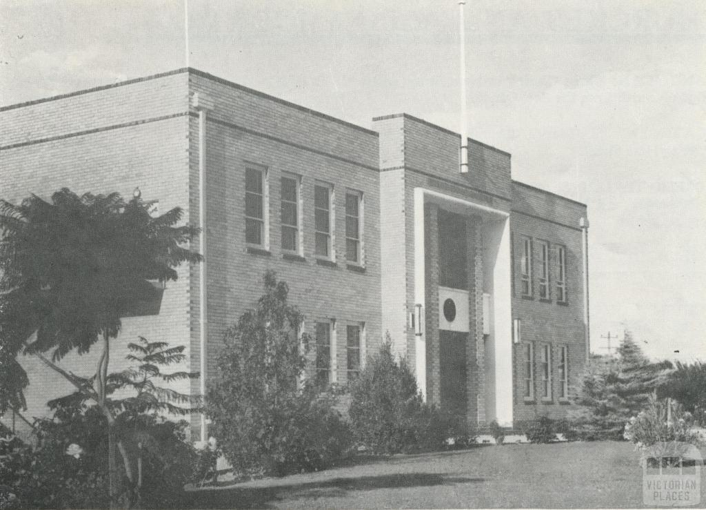 Civic Administration Offices and Council Chambers, Echuca, 1968