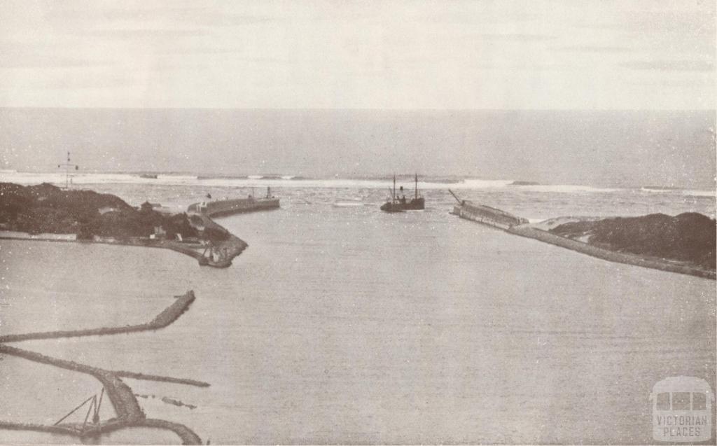 Aerial photograph of the entrance to the Gippsland Lakes, 1934