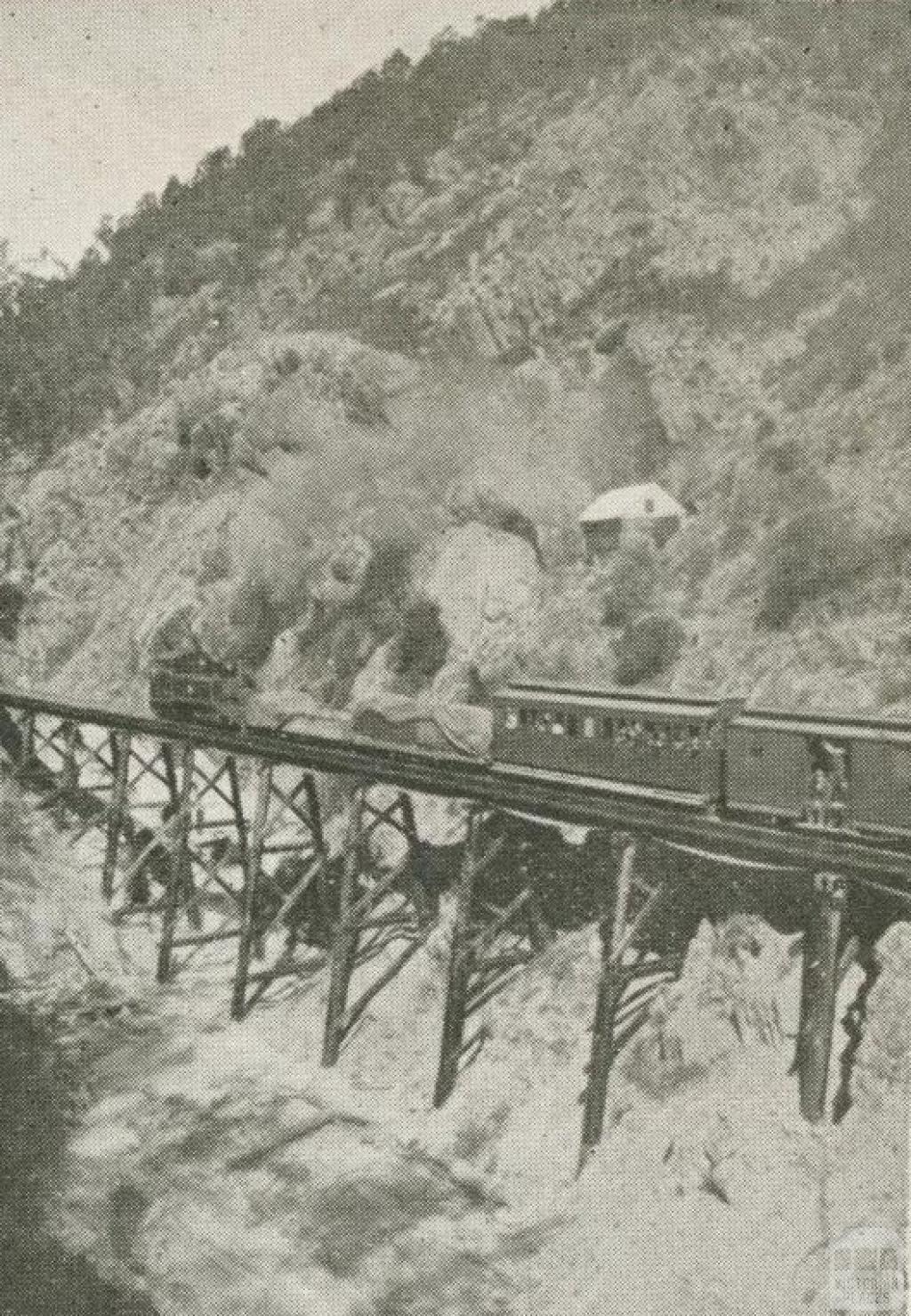 Stringers Creek, Walhalla, c1910