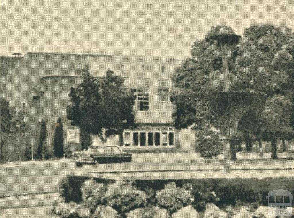 Yallourn Theatre, 1961