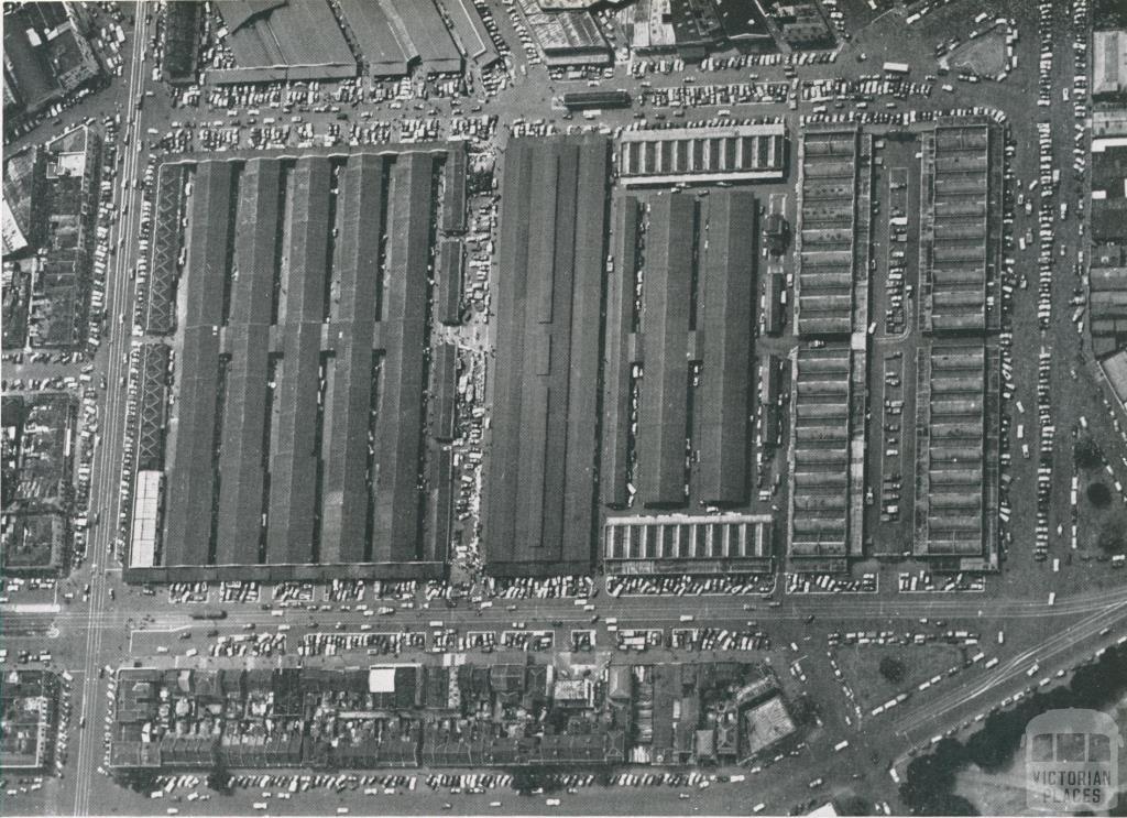 Queen Victoria Market on a busy day, Melbourne, 1957