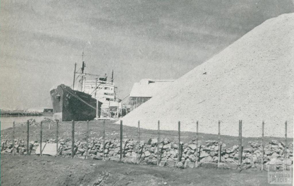 Phosphate Rock at Spotswood, c1952