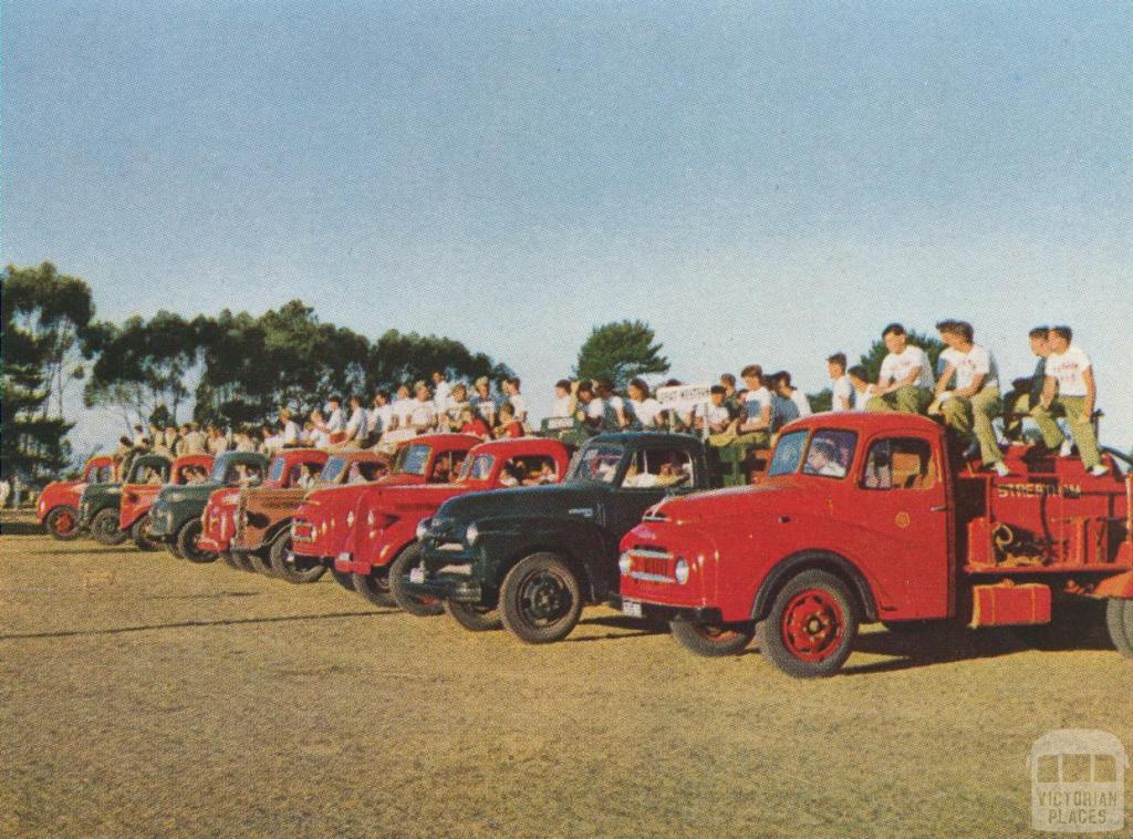 Fire-fighting demonstration, Willaura, 1958