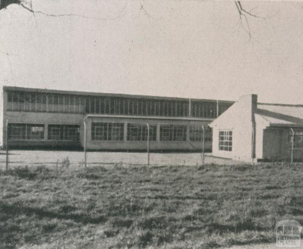 Nylex works, Lilydale, 1955