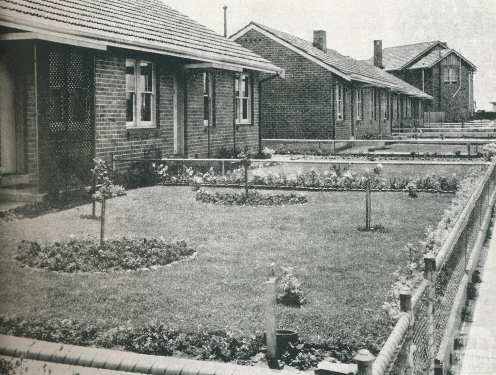 Gardens on Fisherman's Bend Estate, 1942