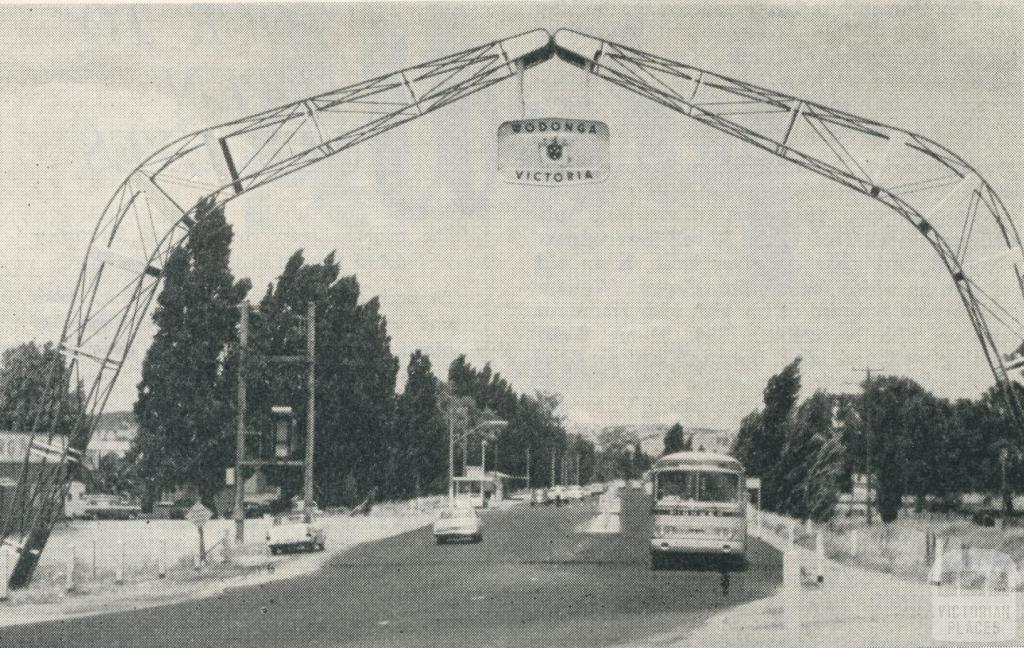 The Lincoln Causeway Leads into Wodonga from the north, 1965