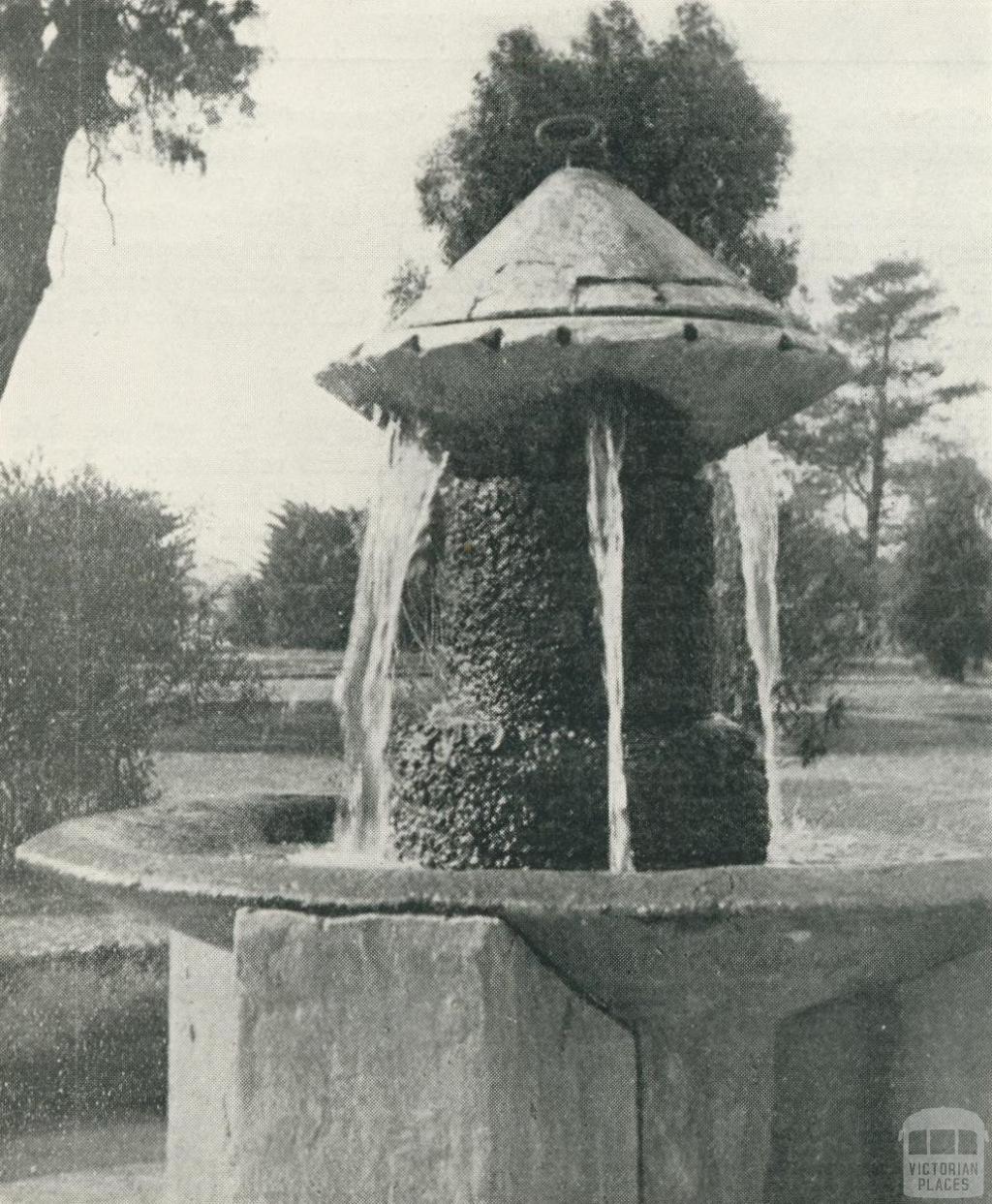 Mineral Water Fountain, Victoria Park, Sale, 1938