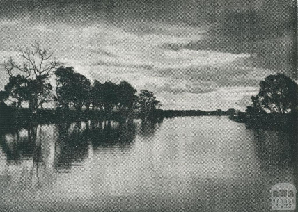 The Glengarry (Latrobe) River, Sale, 1938