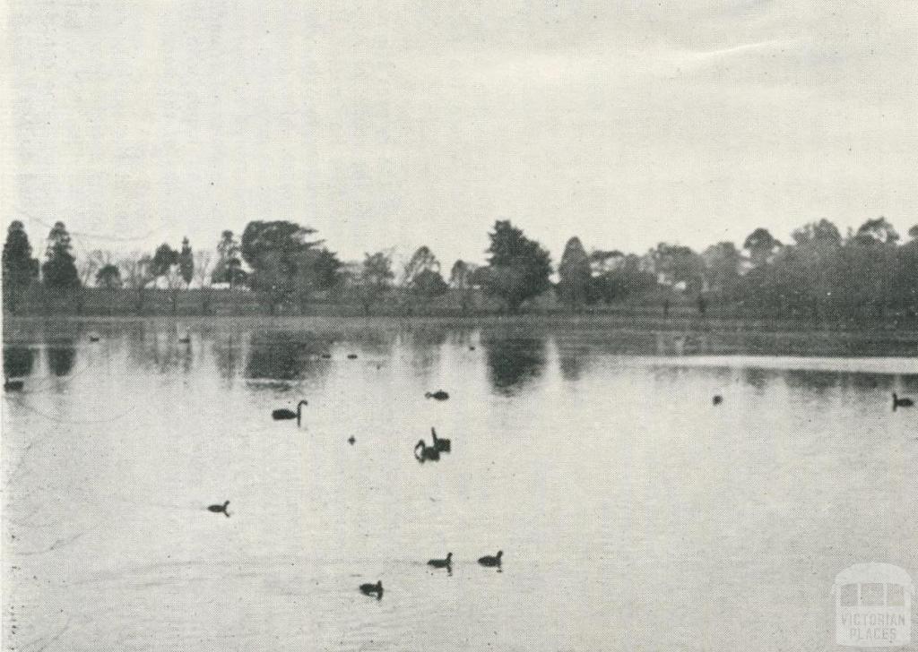 Lake Guthridge, Sale, 1938