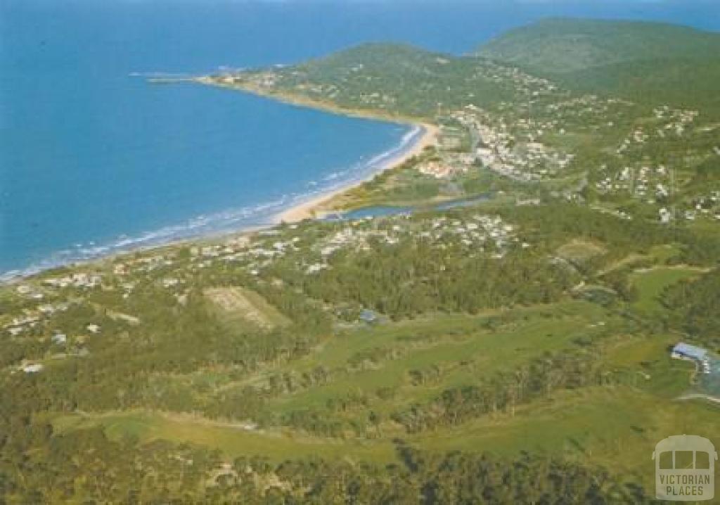 Aerial view of Lorne, with golf course in the foreground