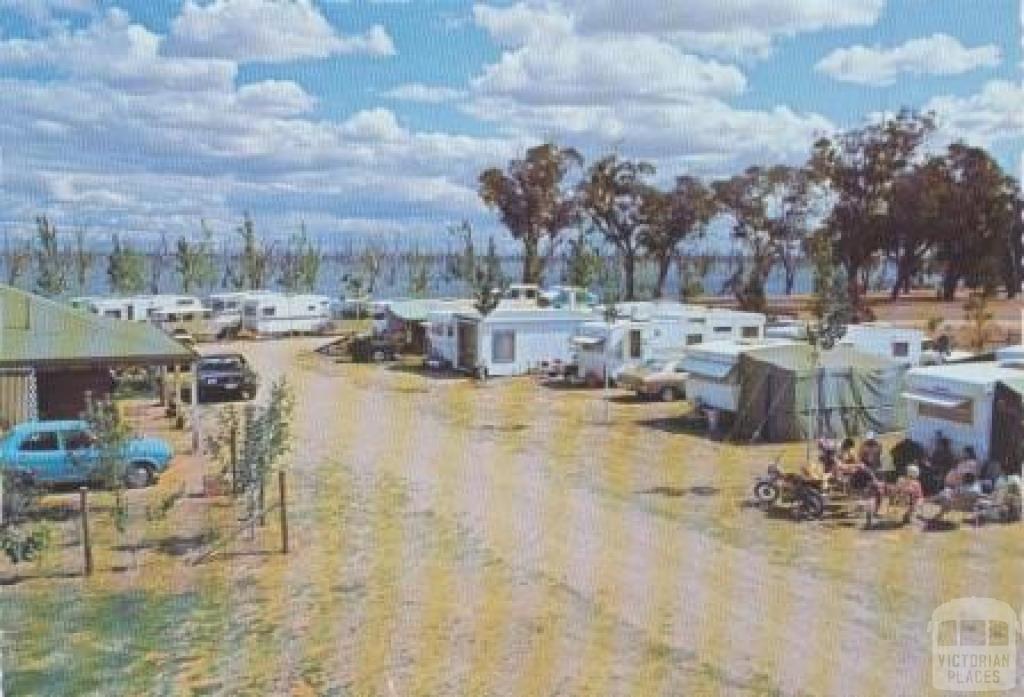 Denison County Caravan park, Spring Drive, Mulwala, on the banks of Lake Mulwala, Yarrawonga