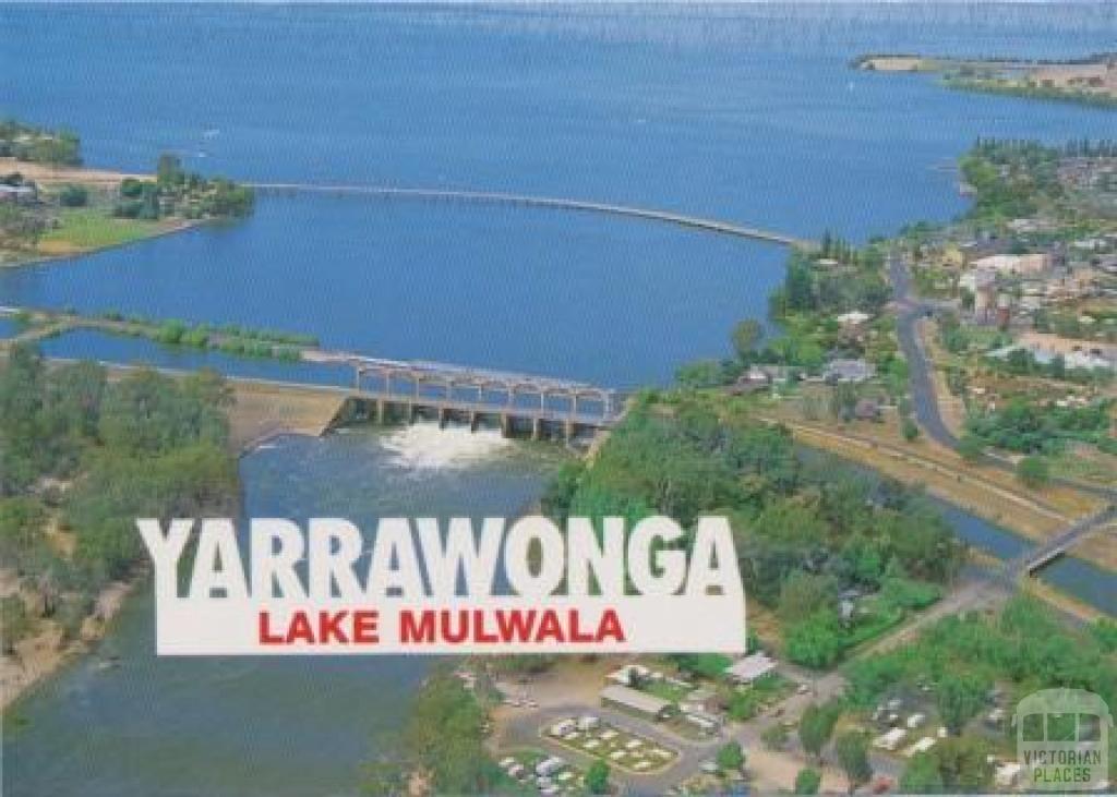 Aerial view of Lake Mulwala and Yarrawonga Weir on the Murray River